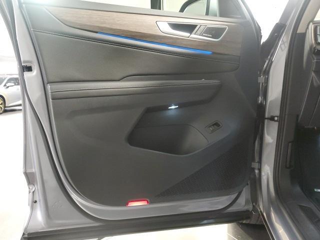 used 2024 Volkswagen Atlas car, priced at $43,498
