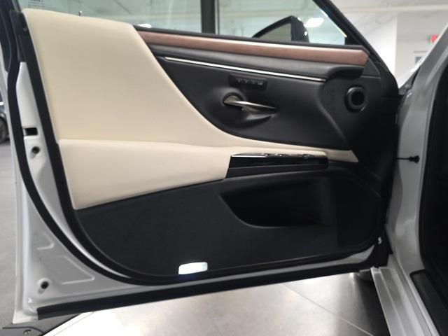 used 2023 Lexus ES 250 car, priced at $33,498