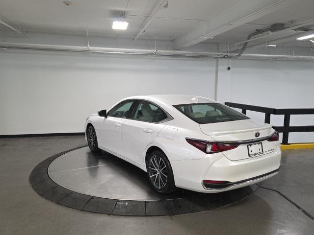used 2023 Lexus ES 250 car, priced at $33,498