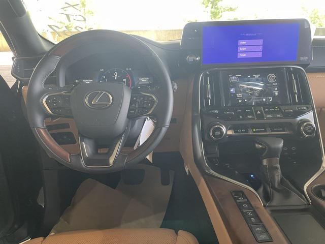 new 2025 Lexus LX 600 car, priced at $117,118