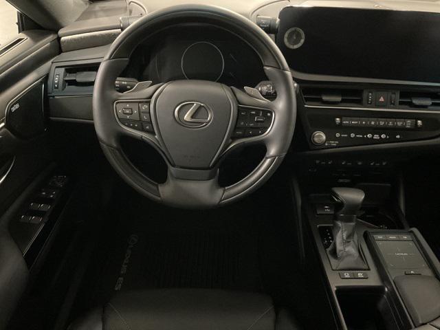 used 2022 Lexus ES 300h car, priced at $41,498