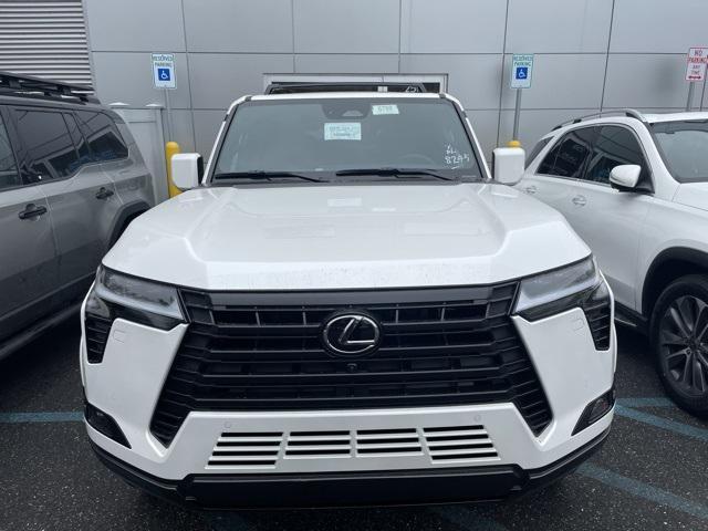 new 2025 Lexus GX 550 car, priced at $85,578