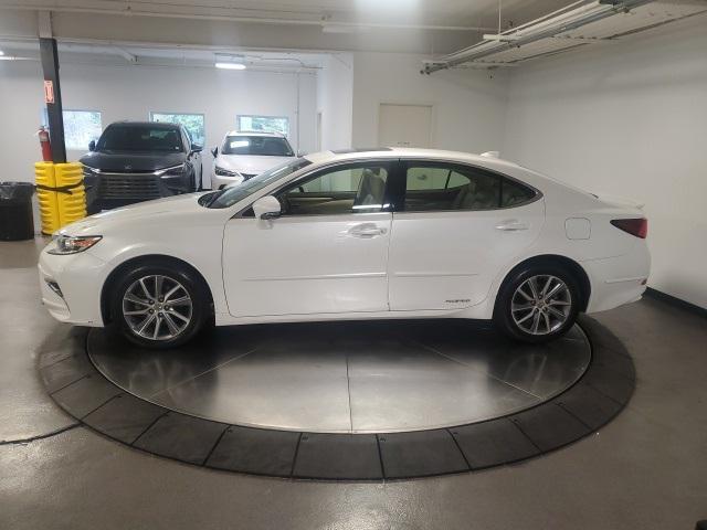 used 2016 Lexus ES 300h car, priced at $18,998