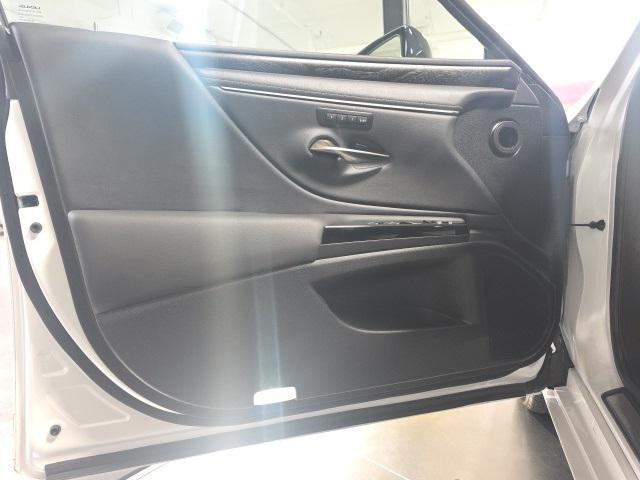 used 2023 Lexus ES 350 car, priced at $38,998
