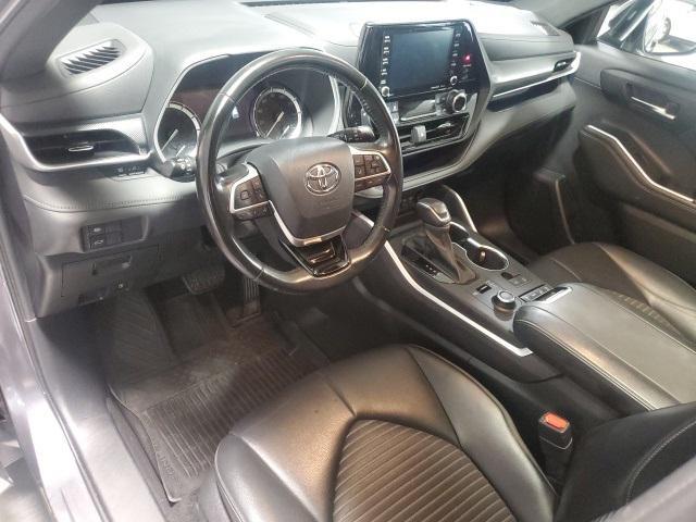 used 2022 Toyota Highlander car, priced at $36,998