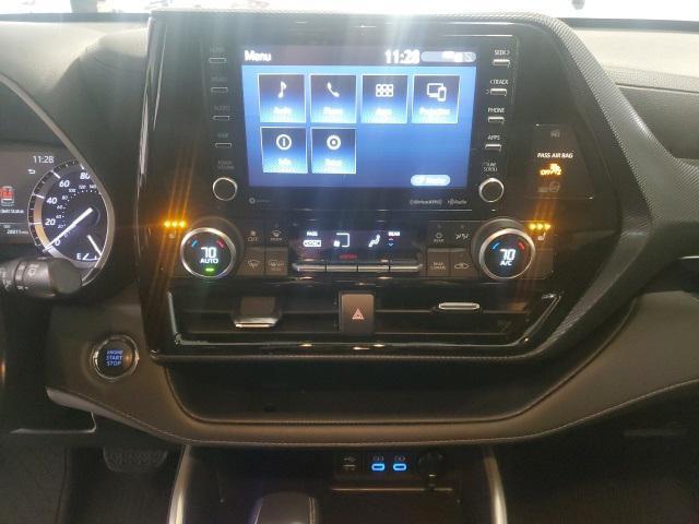 used 2022 Toyota Highlander car, priced at $36,998