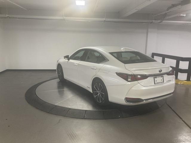 used 2022 Lexus ES 300h car, priced at $37,998