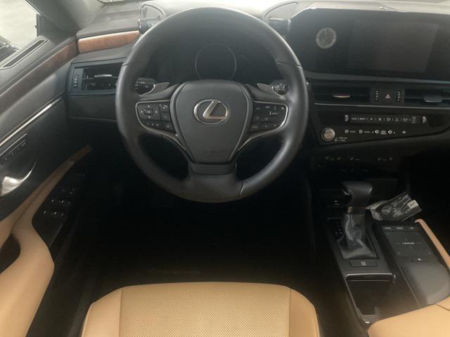 used 2022 Lexus ES 350 car, priced at $34,998