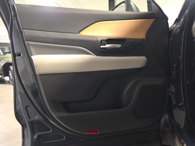 used 2024 Toyota Grand Highlander car, priced at $46,498