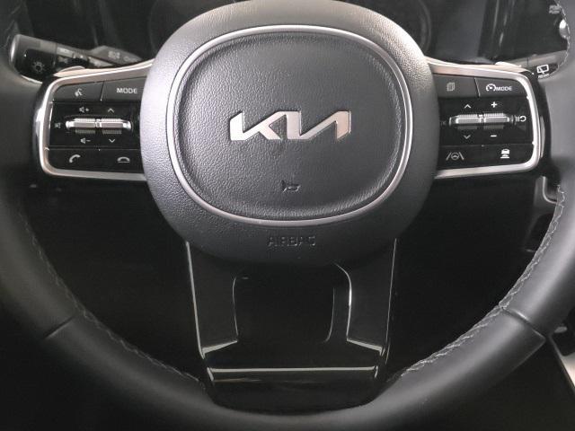used 2023 Kia Sorento Hybrid car, priced at $26,998