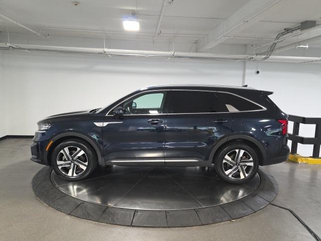 used 2023 Kia Sorento Hybrid car, priced at $26,998