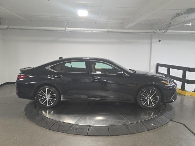 used 2022 Lexus ES 350 car, priced at $32,998