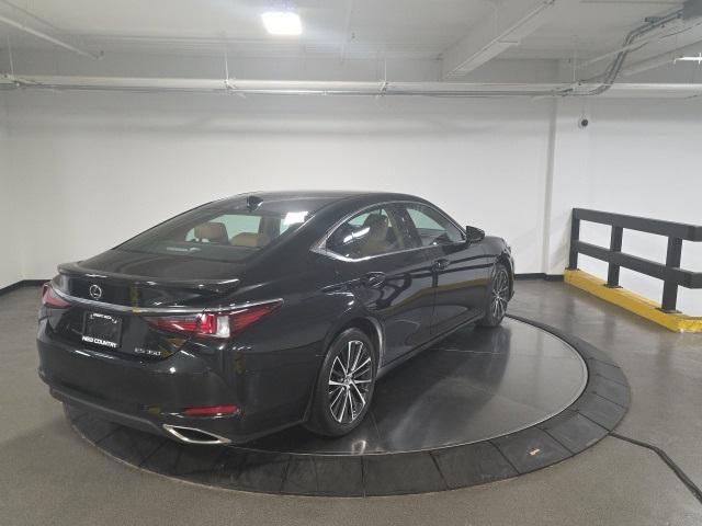 used 2022 Lexus ES 350 car, priced at $32,998