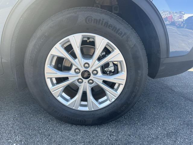 used 2025 Ford Escape car, priced at $25,350