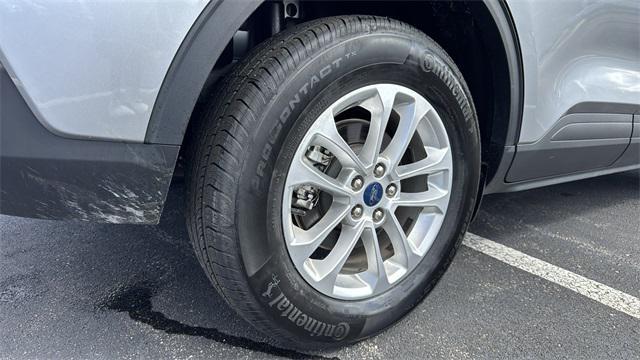 used 2022 Ford Escape car, priced at $19,995