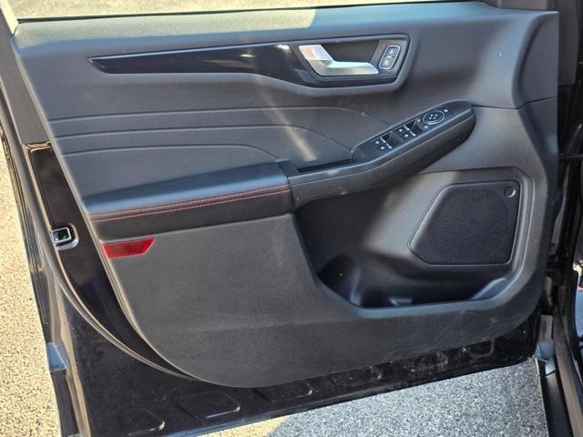 used 2023 Ford Escape car, priced at $27,500