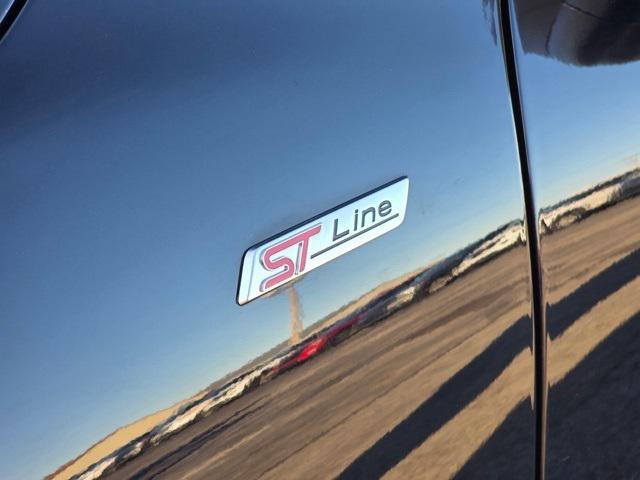 used 2023 Ford Escape car, priced at $27,500