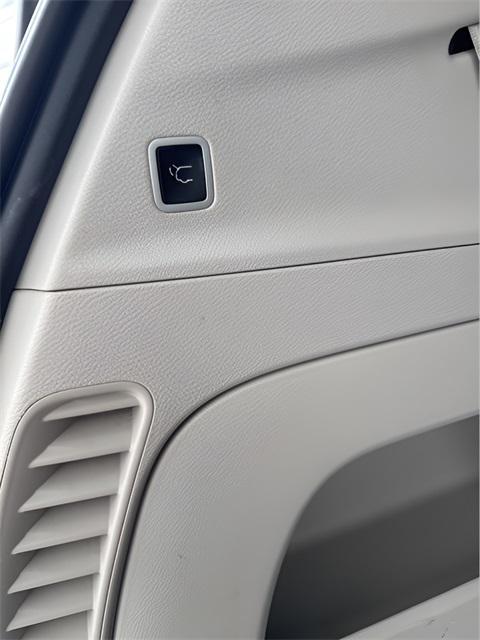 used 2023 Chrysler Pacifica car, priced at $22,995