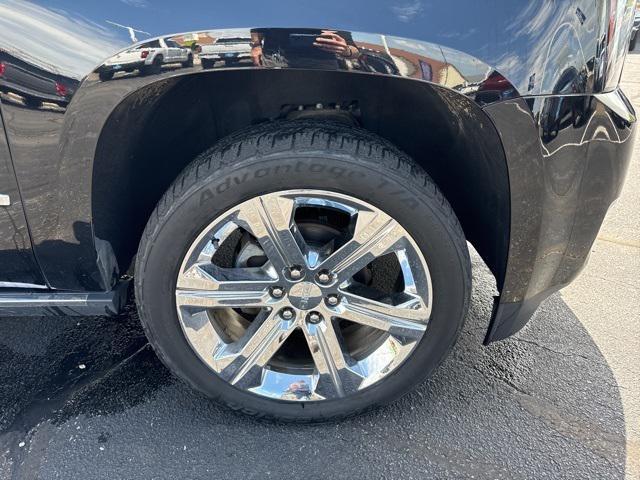 used 2017 GMC Yukon car, priced at $26,995