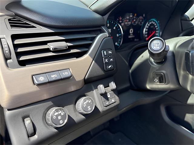 used 2017 GMC Yukon car, priced at $25,995