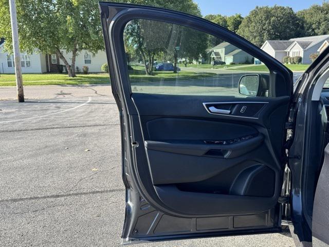 used 2015 Ford Edge car, priced at $11,995