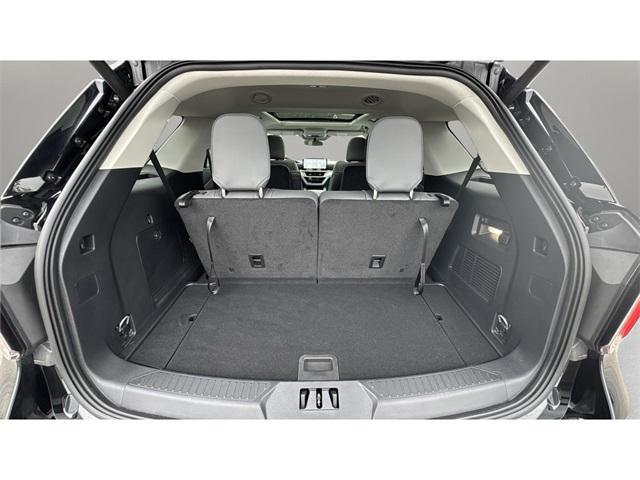 new 2025 Ford Explorer car, priced at $46,227