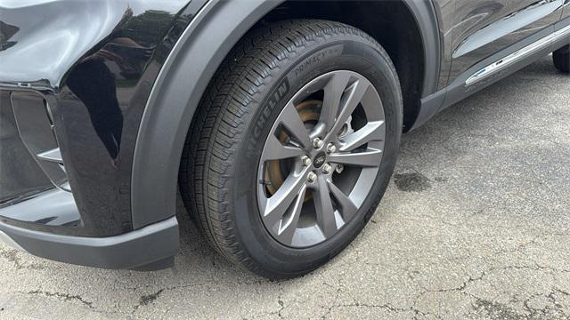 new 2025 Ford Explorer car, priced at $46,227
