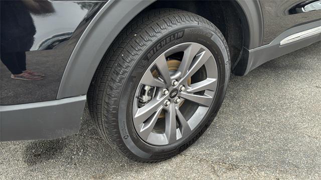new 2025 Ford Explorer car, priced at $46,227