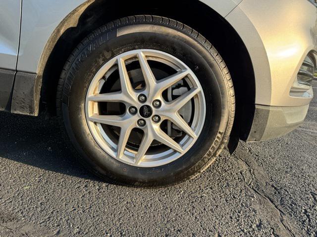 used 2023 Ford Edge car