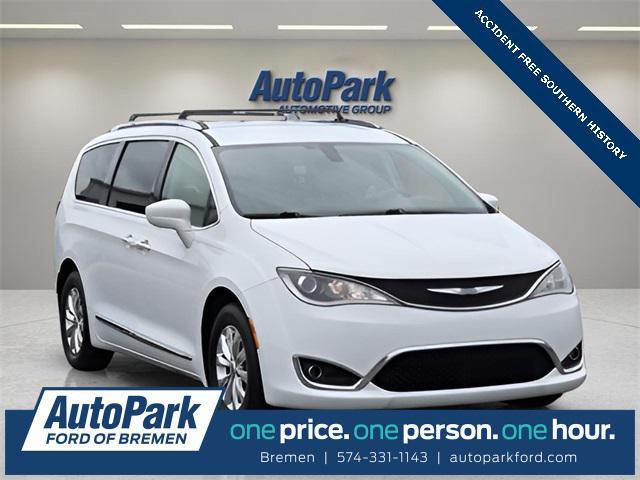 used 2018 Chrysler Pacifica car, priced at $13,495