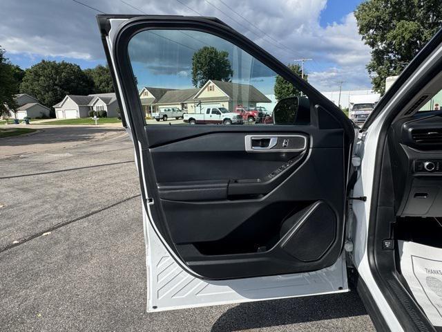 used 2023 Ford Explorer car