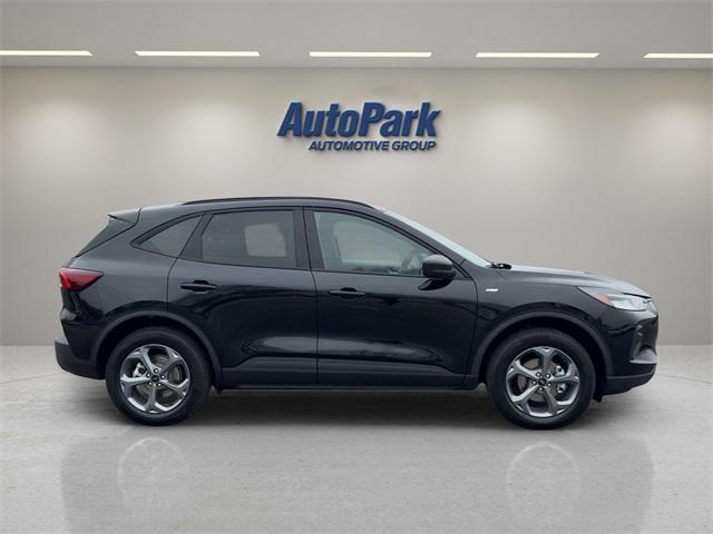 new 2025 Ford Escape car, priced at $33,203