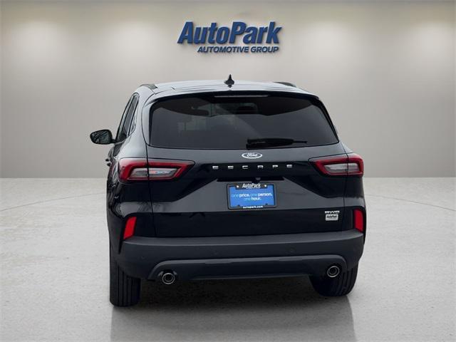 new 2025 Ford Escape car, priced at $33,203
