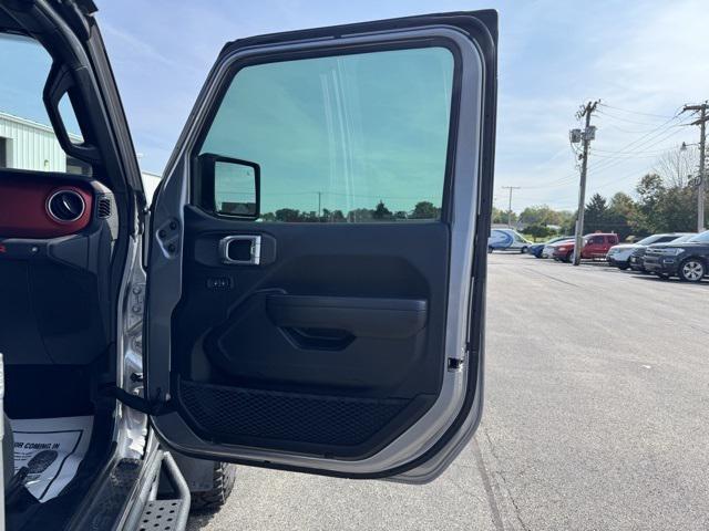 used 2018 Jeep Wrangler Unlimited car, priced at $34,995