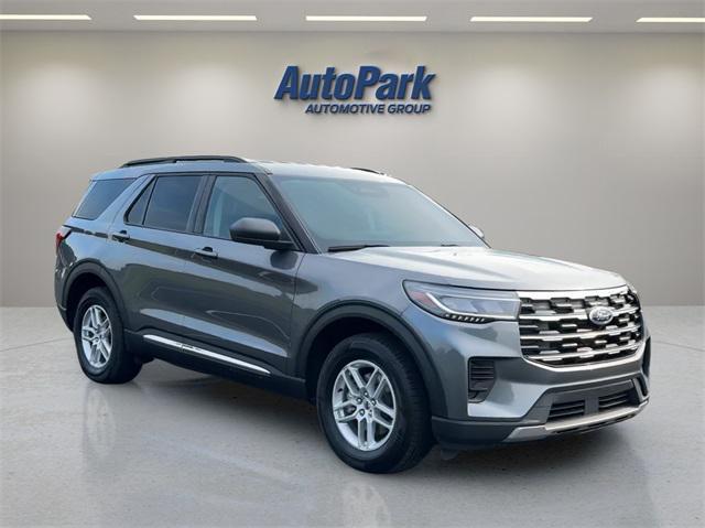 new 2025 Ford Explorer car, priced at $40,755