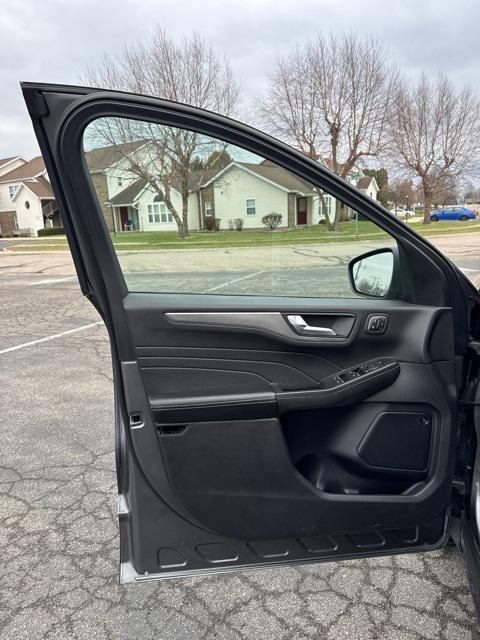 used 2021 Ford Escape car, priced at $21,995