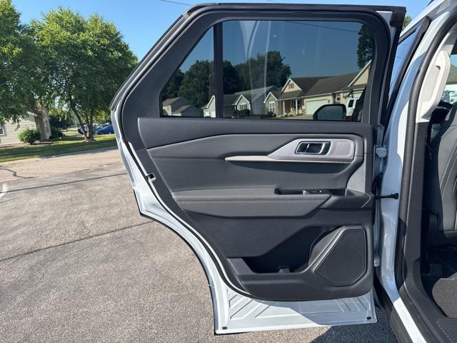 new 2025 Ford Explorer car, priced at $46,846