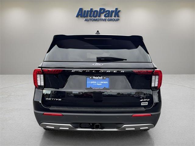 new 2025 Ford Explorer car, priced at $48,660