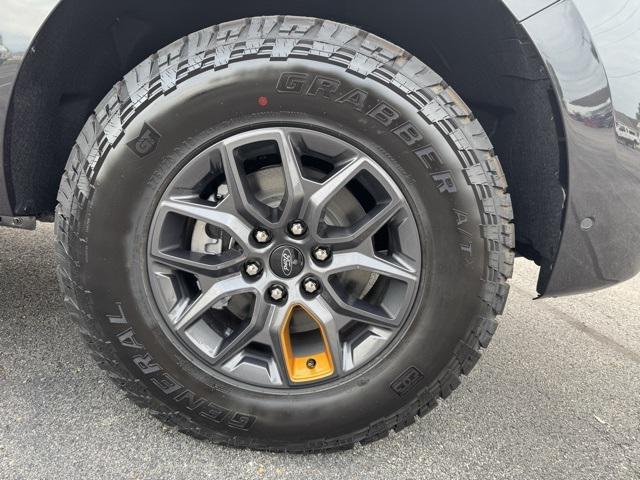 new 2025 Ford Expedition car, priced at $84,040