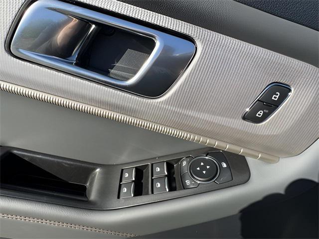 new 2025 Ford Explorer car, priced at $47,838