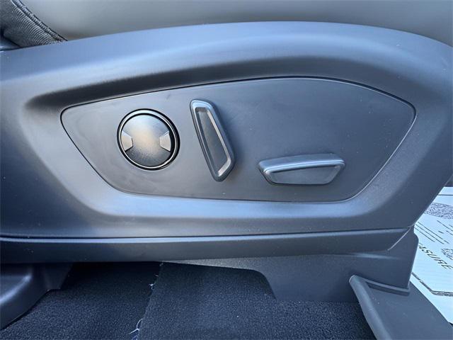 new 2025 Ford Explorer car, priced at $47,838