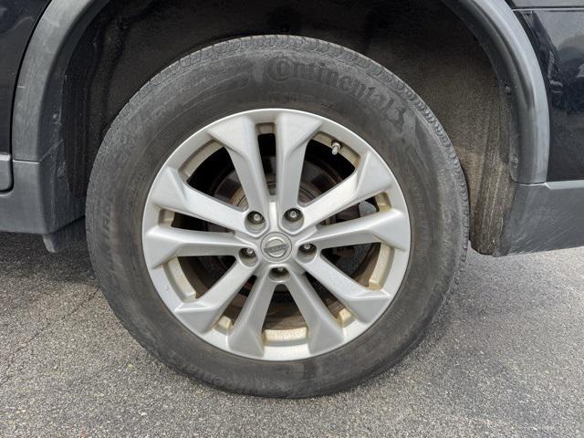 used 2015 Nissan Rogue car, priced at $5,995