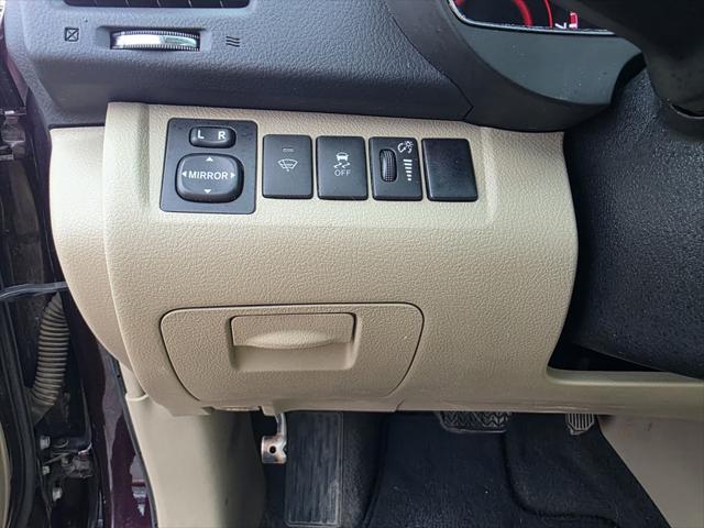 used 2013 Toyota Highlander car, priced at $12,000