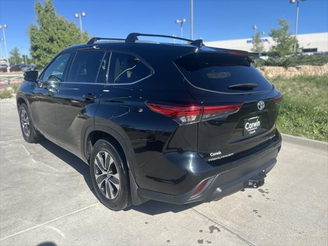 used 2022 Toyota Highlander car, priced at $37,000