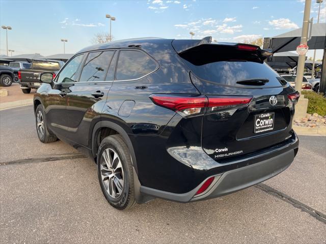 used 2021 Toyota Highlander car, priced at $31,500