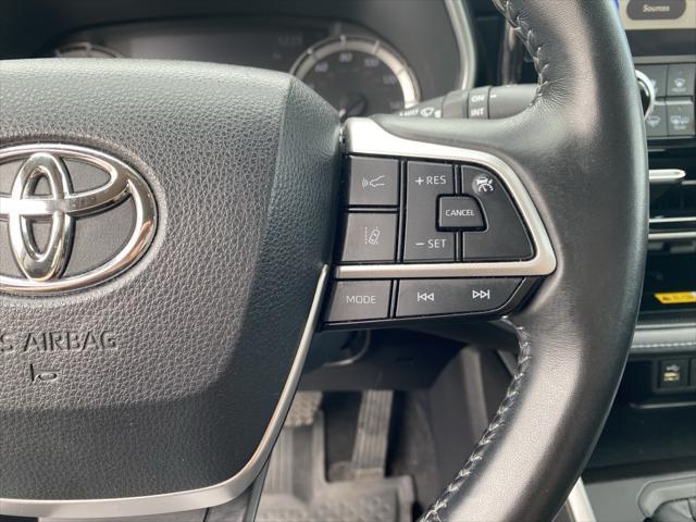 used 2023 Toyota Highlander car, priced at $37,500