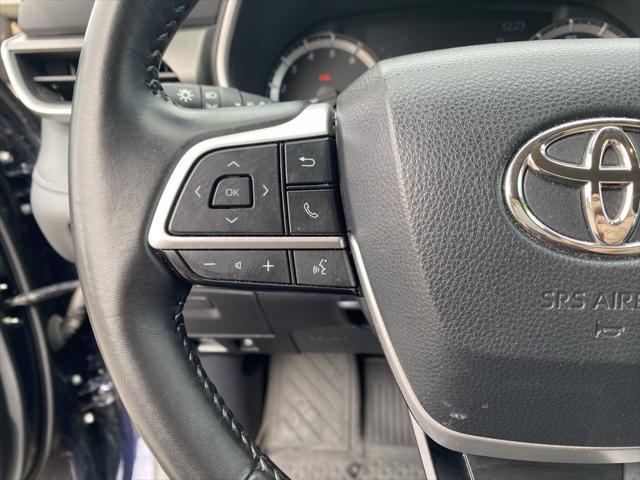 used 2023 Toyota Highlander car, priced at $37,500
