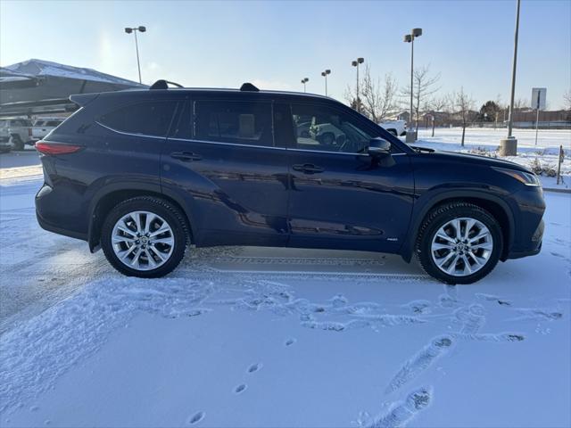 used 2023 Toyota Highlander Hybrid car, priced at $45,000