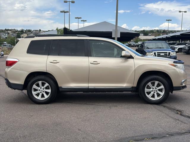 used 2011 Toyota Highlander car, priced at $9,000