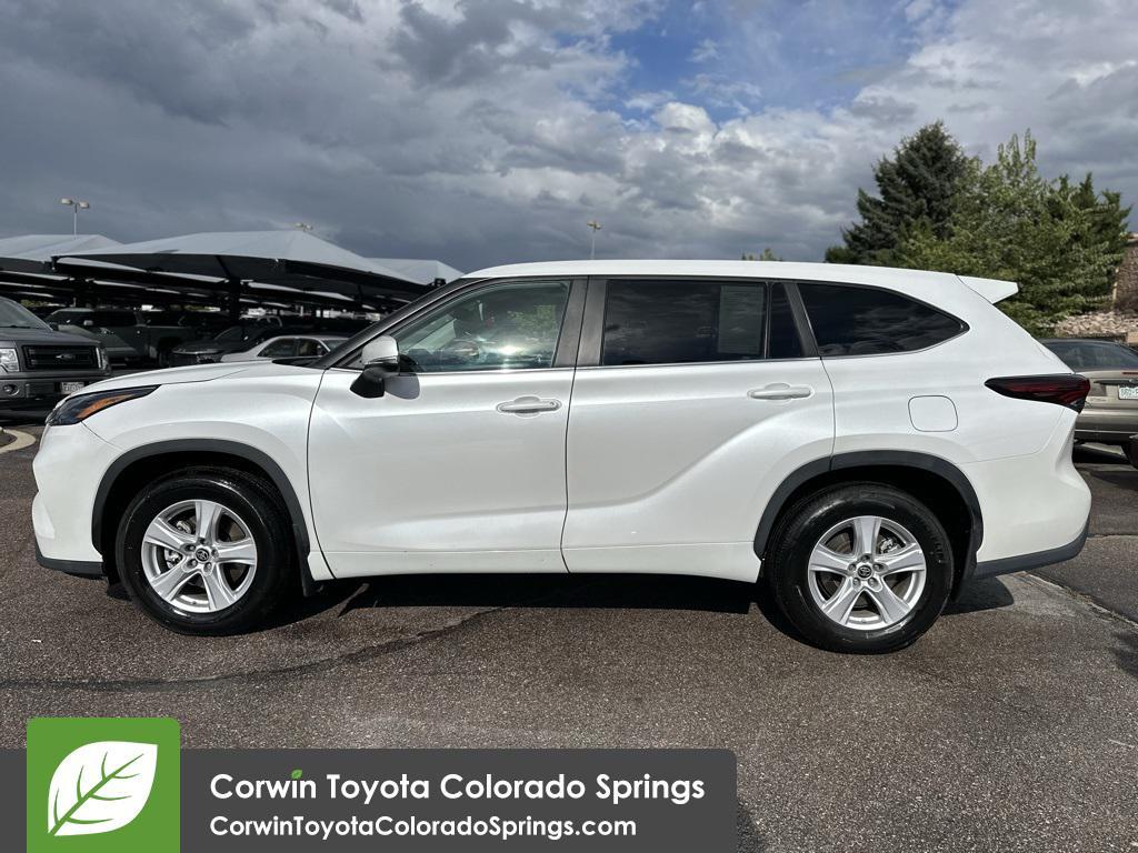 used 2024 Toyota Highlander car, priced at $38,500